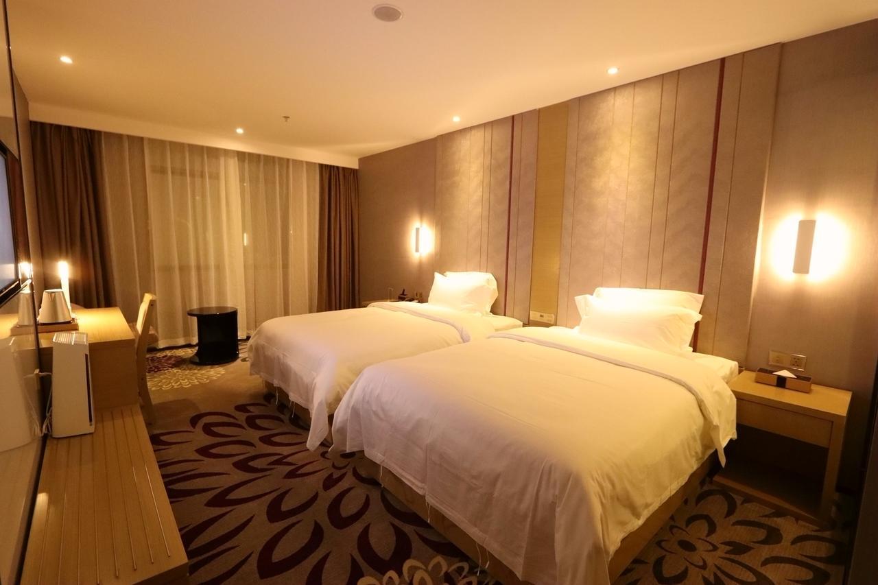 Lavande Hotel Foshan Yiwu Commodities City Екстериор снимка